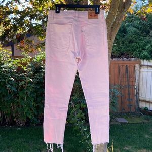 Levi's wedgie skinny distressed ankle baby pink
